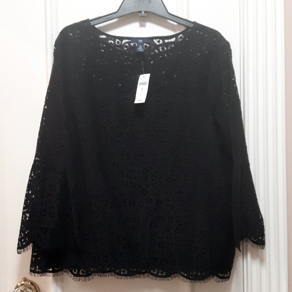 🛍️ NWT GAP lace blouse